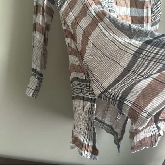 Soft Surroundings Plaid Collared Button-Up Shirt Size Medium - Picture 13 of 14